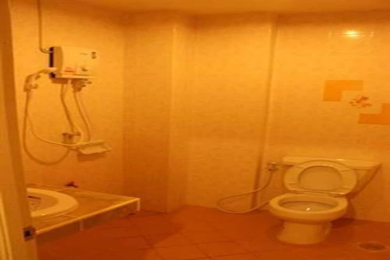 Bathroom 2, Nan Sabaidee, Muang Nan