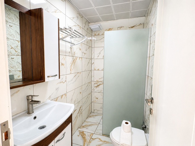 Bathroom 4, Luna Hotel, Antalya