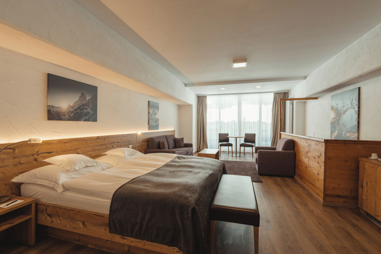 Bedroom 3, Zermatt Budget Rooms, Visp