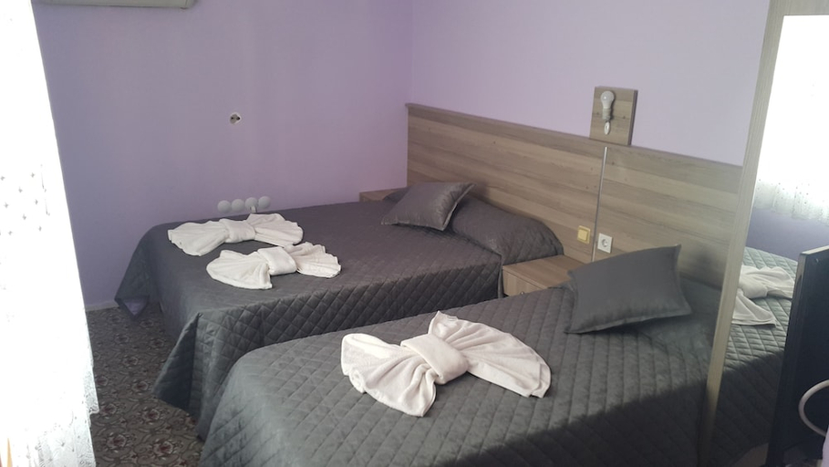 Bedroom 4, Grand Yayla Hotel, Çeşme