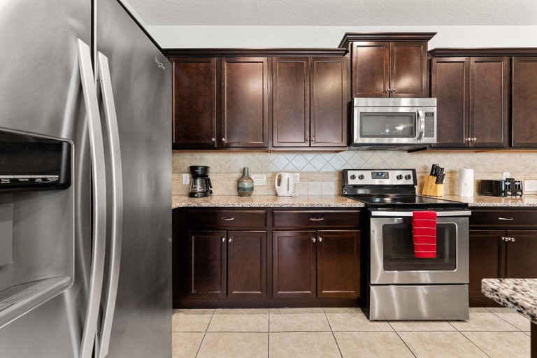 Private kitchen 4, Gorgeous Villa, Private Pool!, Osceola