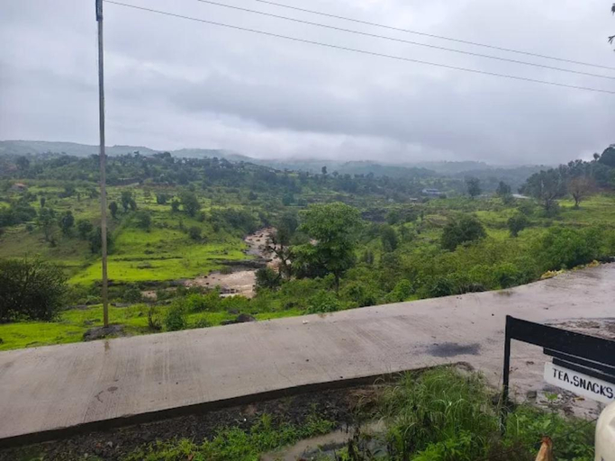 Others 5, Empyrean Tarry, Nashik