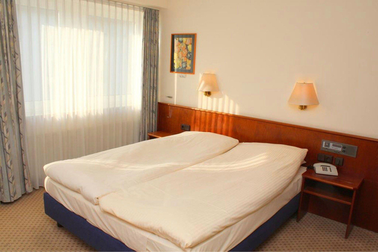 Bedroom 2, Hotel Elbroich, Düsseldorf