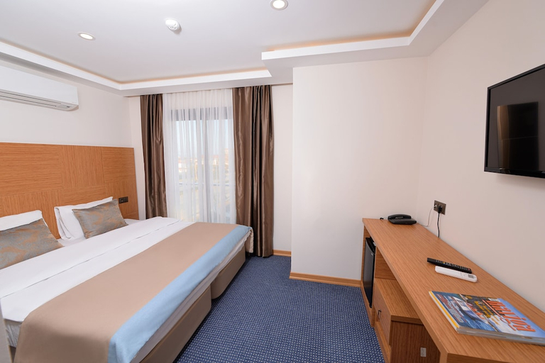 Bedroom 3, Saatli Hotel, Çeşme