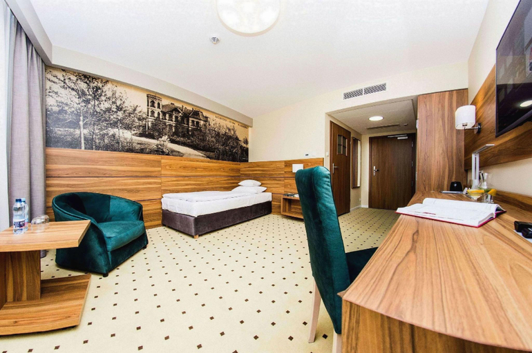Bedroom 2, Ruben Hotel Zielona Gora, Zielona