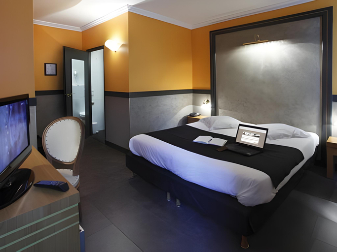 Bedroom 3, Adonis Marseille Vieux Port Hotel, Bouches-du-Rhône