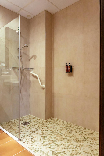 Bathroom 5, Granda Hotel, Asturias