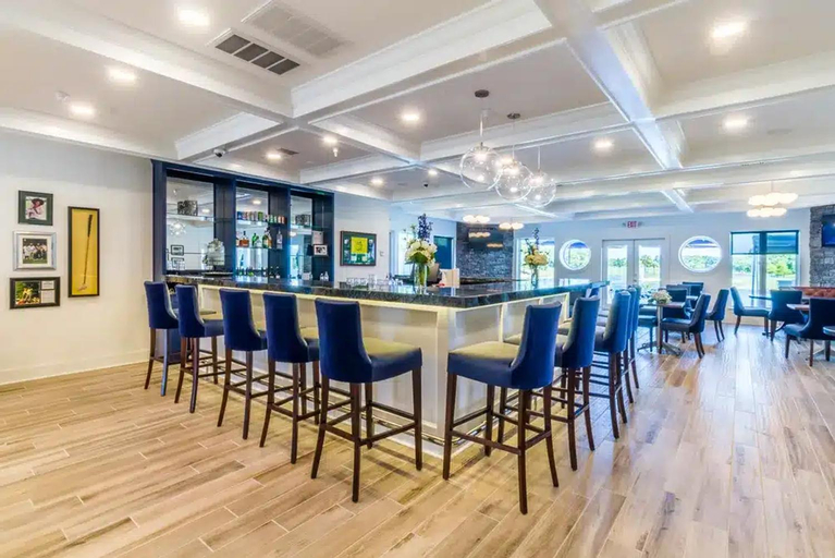 Food & Drinks, Landing Modern 2BD Gym Rooftop Lounge, Baldwin
