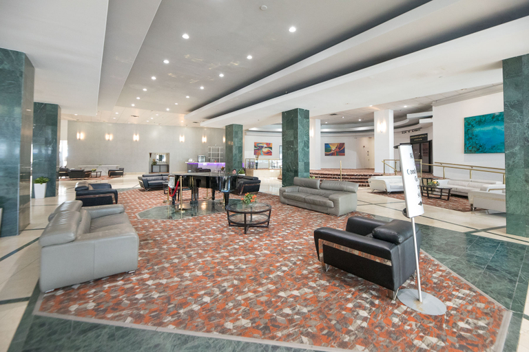 Public Area, Ocean Front Casablanca Studios with FULL KITCHENS & Beach access By BL Rentals, Miami-Dade