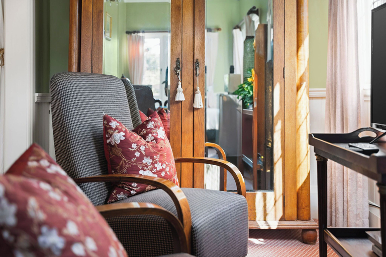 Living area 5, Kurrara Historic Guest House, Blue Mountains