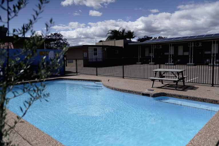 Sport & Beauty, Country Motor Inn Singleton, Singleton