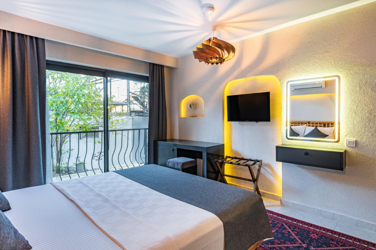 Bedroom 2, Cinar Boutique Hotel, Kaş