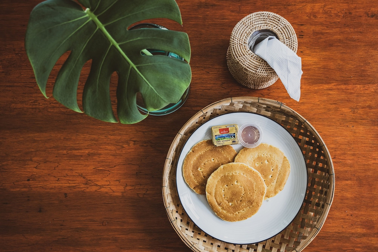 Food & Drinks 1, Morn-Ing Hostel, Lat Krabang