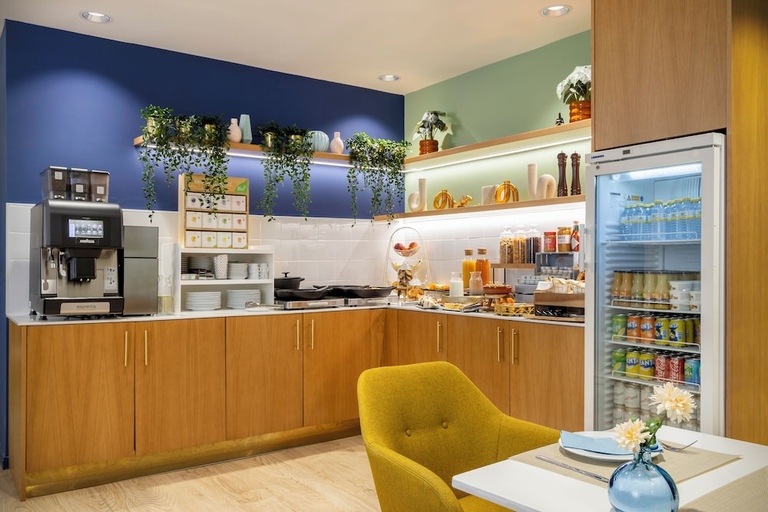 Food & Drinks 3, Aerotel Madrid Airport - Terminal 4, Madrid