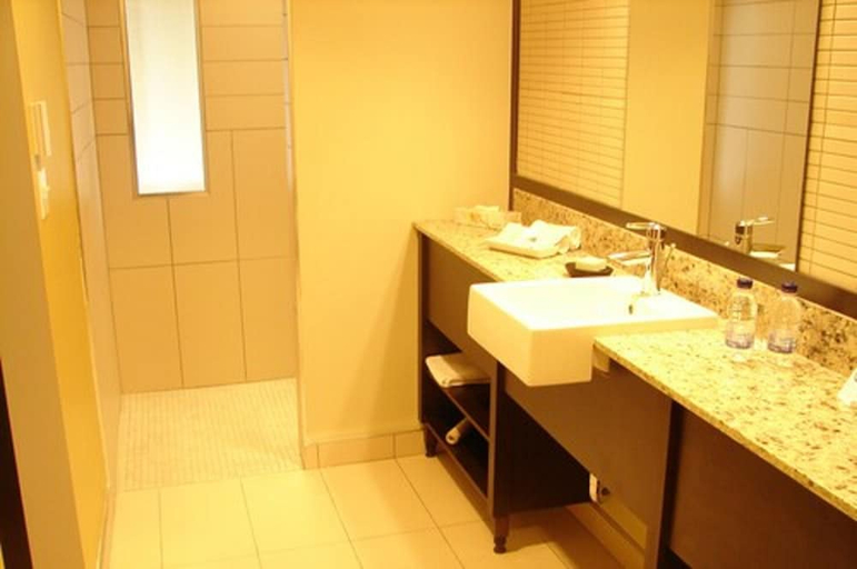 Bathroom 2, Moulin Wakefield Mill Hotel and Spa, Les Collines-de-l'Outaouais