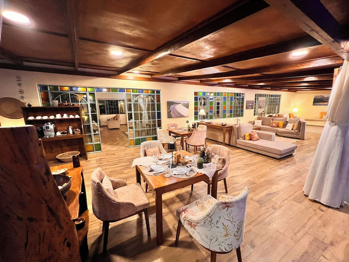 Food & Drinks 4, PINK FLAMINGO BOUTIQUE HOTEL, Moshi Urban