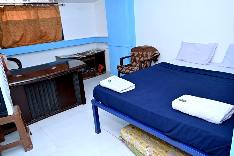 Bedroom 3, Hotel Sairam Lodge, Nashik