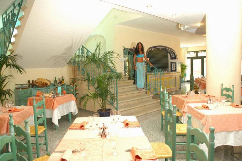 Food & Drinks 5, Residence Cala Liberotto, Nuoro