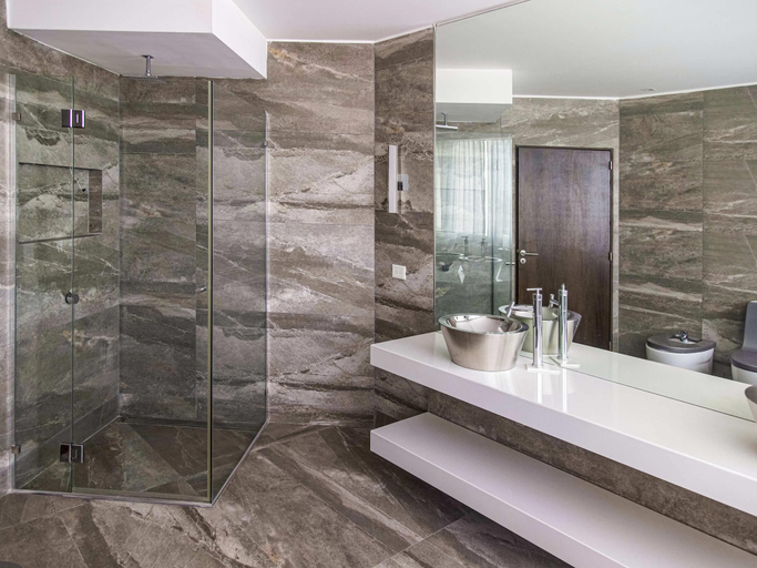 Bathroom 4, Mercure Hotel Rosario, Rosario