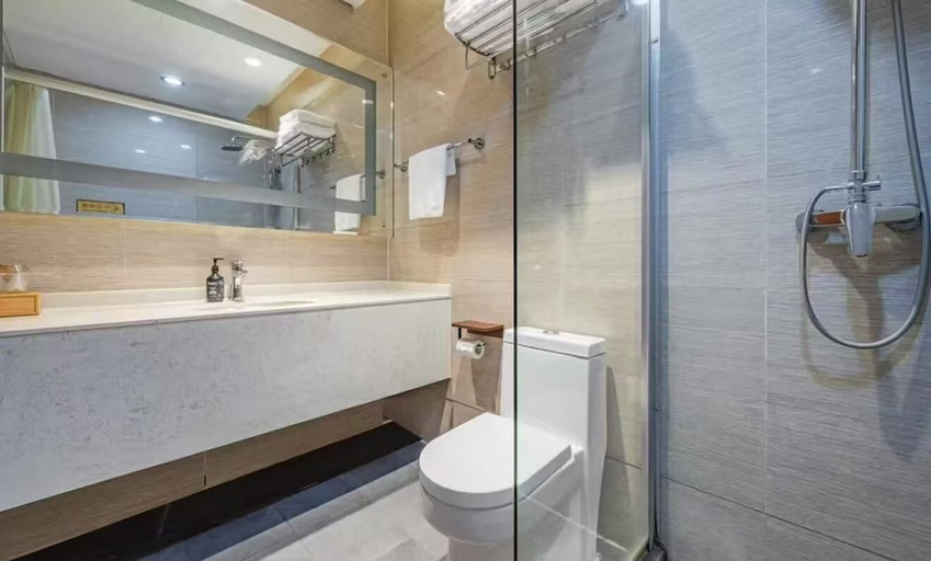 Bathroom 4, Le Peng hotel, Tianjin