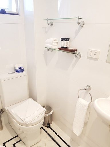 Bathroom 3, The Hughenden Boutique Hotel, Sydney