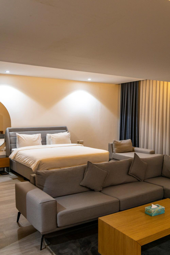 Bedroom 2, Plaza Athenee Hotel Kuwait