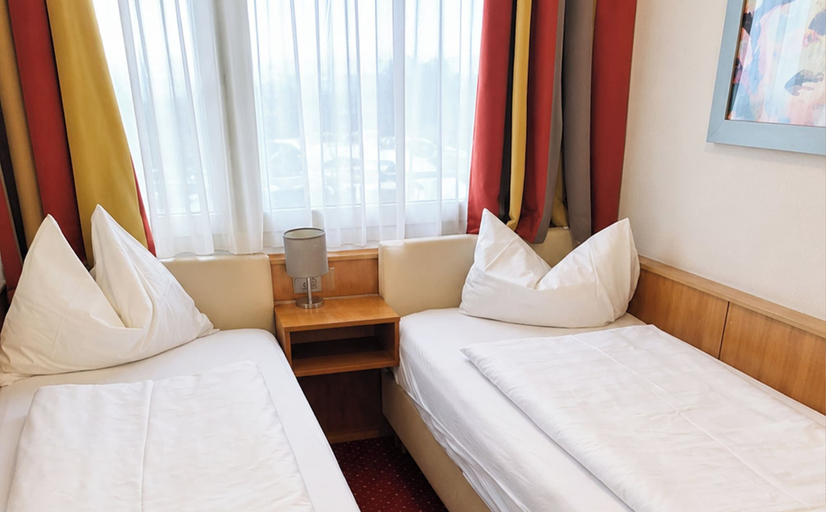Bedroom 5, DORMERO Express Hotel Passau, Passau