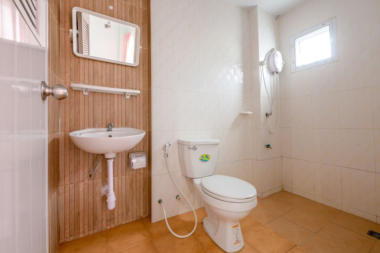 Bathroom 4, Purada Mansion, Muang Chon Buri