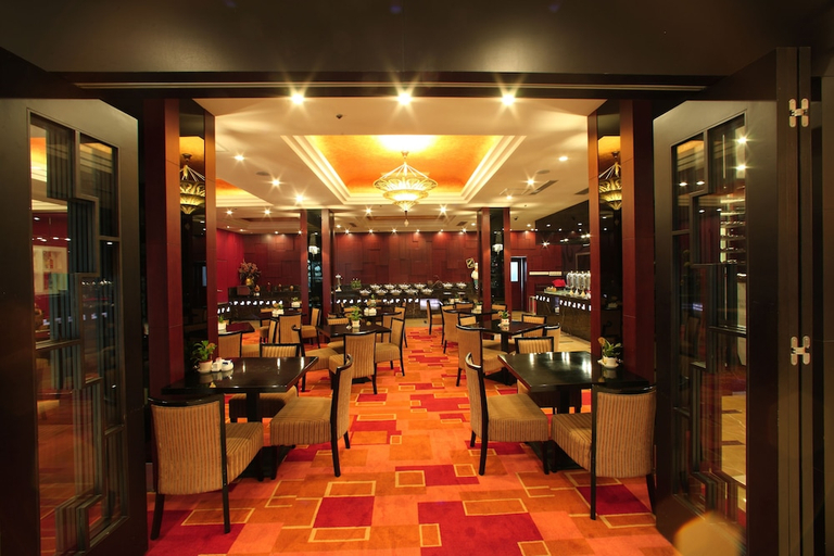 Food & Drinks 4, Qian Men Jian Guo Hotel, Beijing