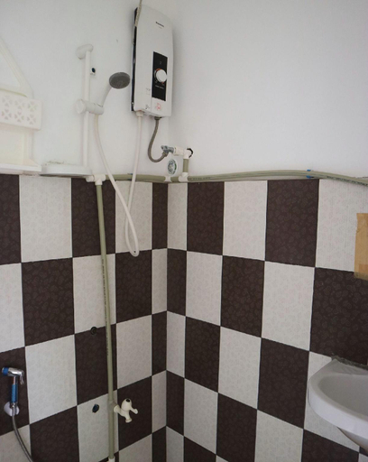Bathroom 4, Pacific Waves Inn, Baler