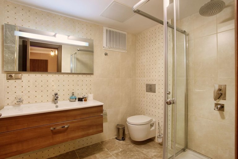 Bathroom 5, Balturk House Hotel, Izmit
