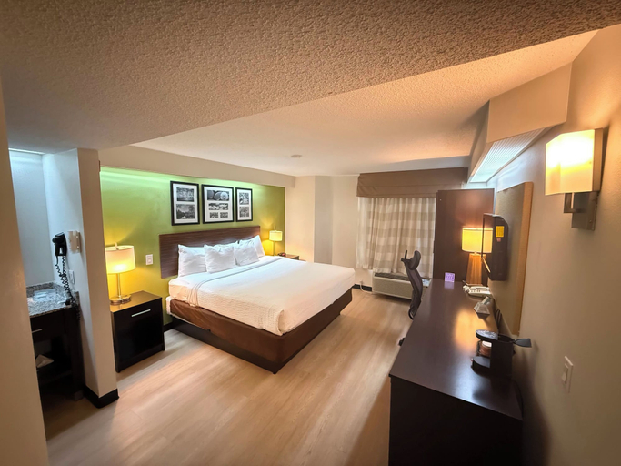 Bedroom 3, Sleep Inn Woodbridge - Potomac Mills, Prince William