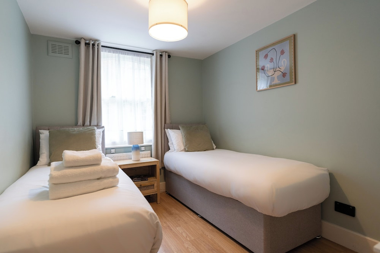 Bedroom 2, Lamington Apartments, London