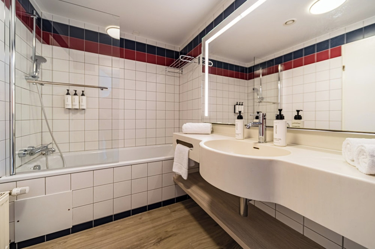 Bathroom 5, voco VIENNA PRATER by IHG, Wien