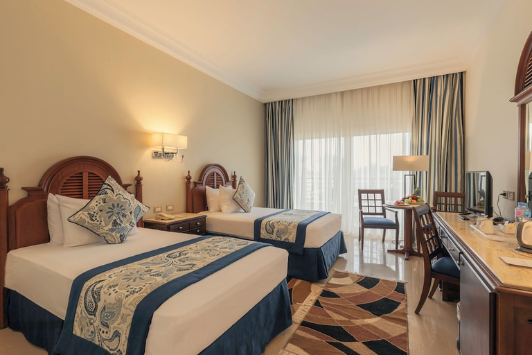 Bedroom 2, Stella Di Mare Grand Hotel, 'Ataqah