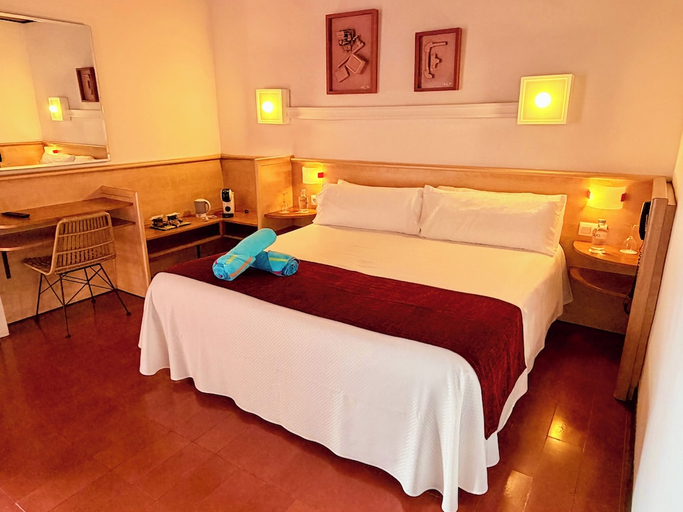 Guestroom 5, Hotel Xaine Park, Girona