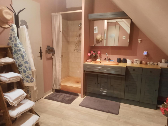 Others 2, Chambre d hote les bosquets, Eure