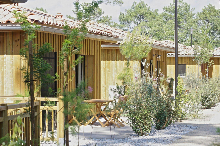 Exterior & Views 1, Domaine du Ferret Balneo & Spa, Gironde
