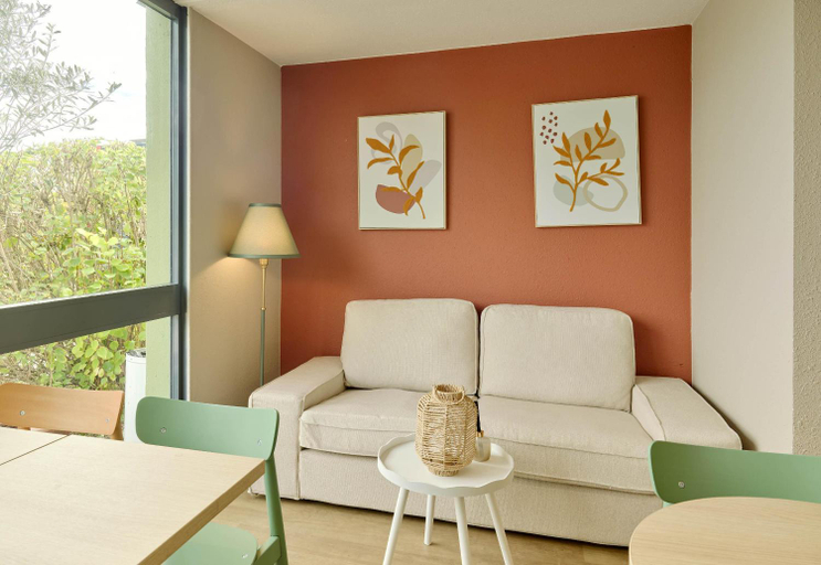 Public Area 2, B&B HOTEL Cergy Pierrelaye, Val-d'Oise