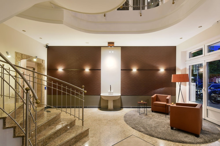 Public Area, Hotel Säntis, München