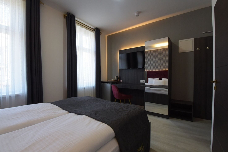 Bedroom 4, Hotel Grand Inn Berlin Weißensee, Berlin
