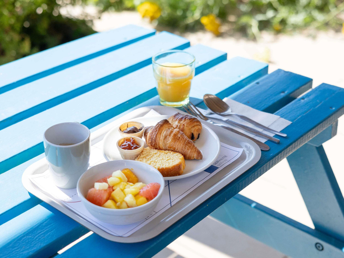 Food & Drinks 5, ibis budget Narbonne Sud, Aude