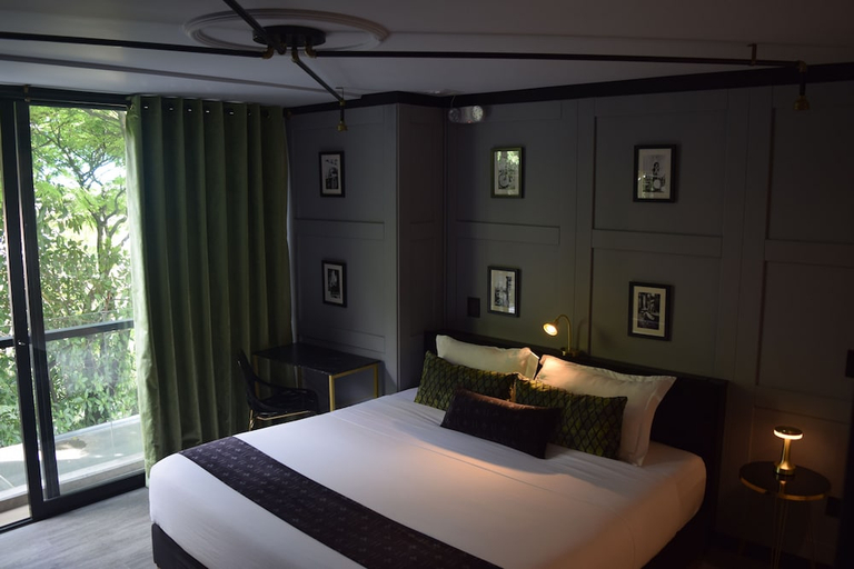 Others 4, Hotel Helene, Medellín