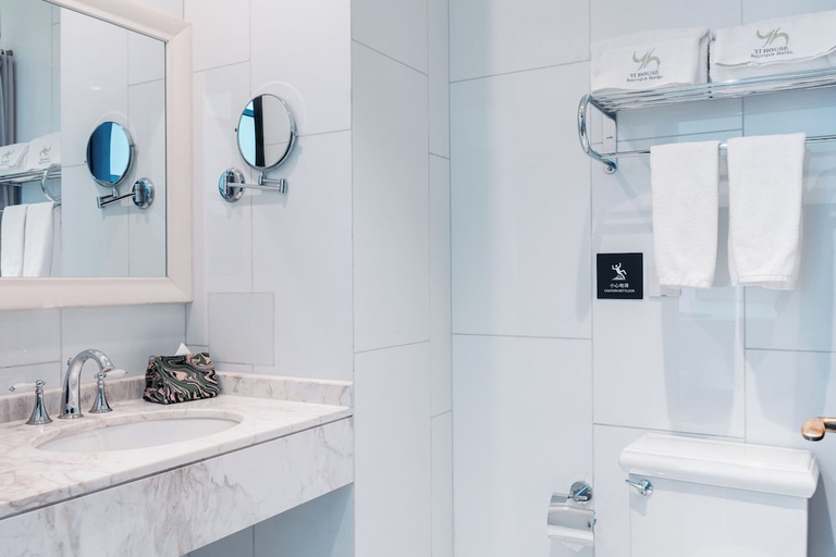 Bathroom 2, Gracie Art Hotel 798, Beijing