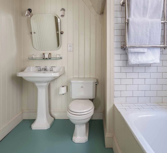 Bathroom 4, The Falstaff Hotel, Kent