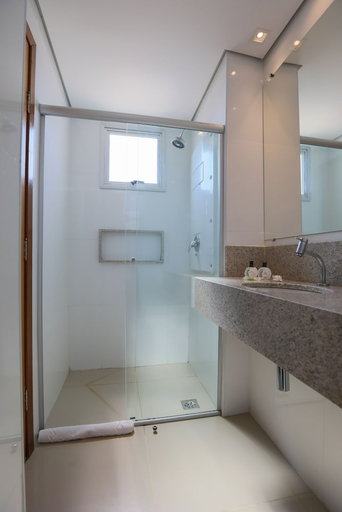Bathroom 4, Hotel Amsterdam Montes Claros, Montes Claros