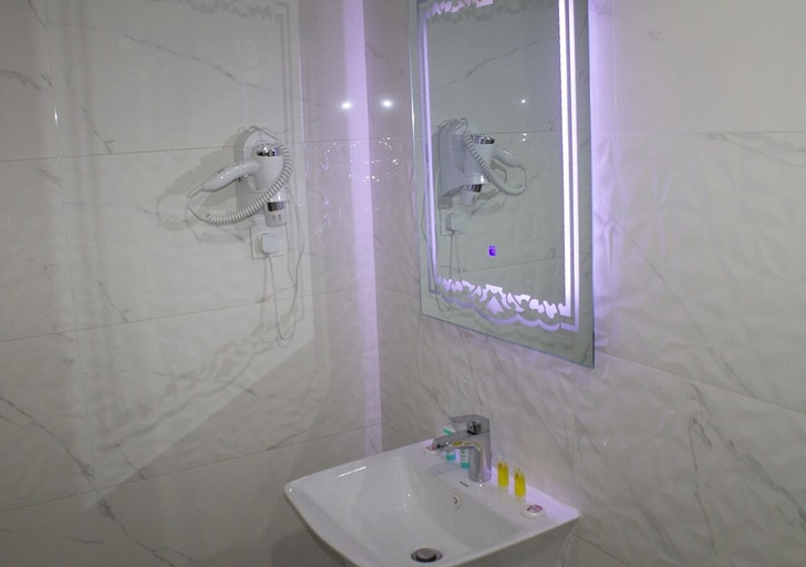Bathroom 5, Rest Inn, Al Madinah Al Munawwarah