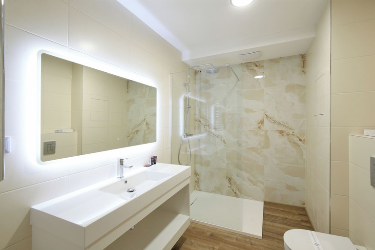 Bathroom 3, Carlsbad INN hotel & apartments, Karlovy Vary