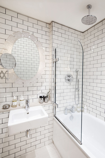 Bathroom 3, No. 5 Maddox Street, London