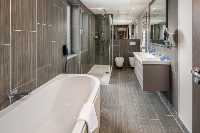 Bathroom 5, Courthouse Hotel Shoreditch, London